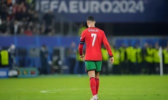 Cristiano Ronaldo espera jogar por Portugal