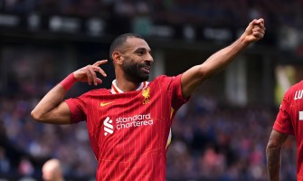 Liverpool lidera por um precipício