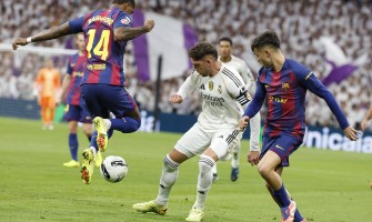 FC Barcelona derrotou o Real Madrid e garantiu o título com três jornadas de antecedência