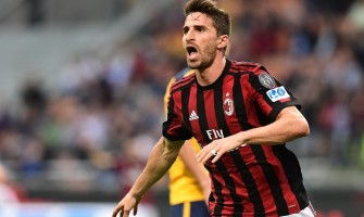 AC Milan vence, Luka Modrić festeja a vitória