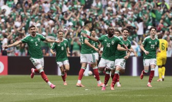 México torna-se a primeira seleção a avançar para a fase a eliminar do Mundial