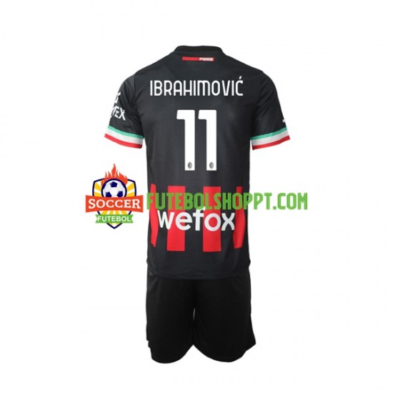 Camisola Júnior AC Milan Ibrahimović 11 Principais Equipamento 2022-2023 Manga Curta