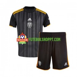 Camisola Júnior Leeds United Terceiro Equipamento 2022-2023 Manga Curta Camisola Júnior Leeds United Terceiro Equipamento 2022-2023 Manga Curta