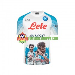 Camisola Homem Napoli Face Game Kvaratskhelia 77 Principais Equipamento 2022-2023 Manga Curta
