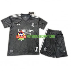 Camisola Júnior Real Madrid Y-3 Quarto Equipamento 2021-2022 Manga Curta Camisola Júnior Real Madrid Y-3 Quarto Equipamento 2021-2022 Manga Curta