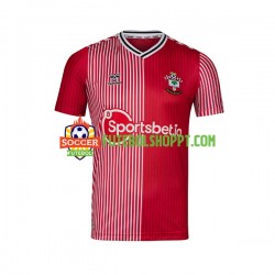 Camisola Homem Southampton Principais Equipamento 2023-2024 Manga Curta Camisola Homem Southampton Principais Equipamento 2023-2024 Manga Curta