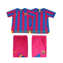 Camisola Júnior FC Barcelona 2005 Retro Principais Equipamento 2006 Manga Curta Camisola Júnior FC Barcelona 2005 Retro Principais Equipamento 2006 Manga Curta
