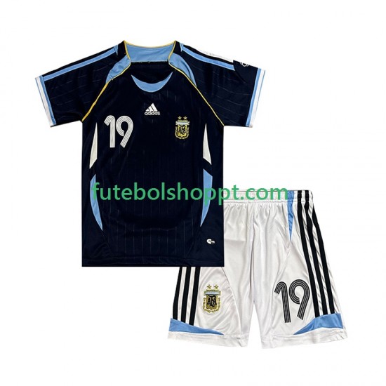 Camisola Júnior Argentina Lionel Messi 19 Retro Alternativa Equipamento 2006 Manga Curta