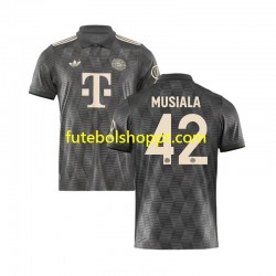 Camisola Homem Bayern de Munique MUSIALA 42 Octoberfest Quarto Equipamento 2024-2025 Manga Curta