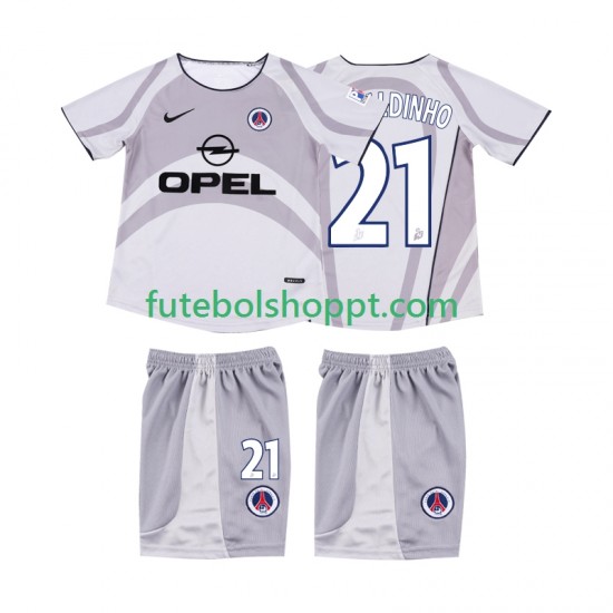 Camisola Júnior AC Milan RONALDINHO 21 2001 Retro Alternativa Equipamento 2002 Manga Curta